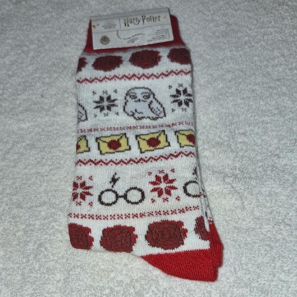 Warner Bros. Other - Harry Potter Ugly Sweater Pattern Crew Christmas Socks